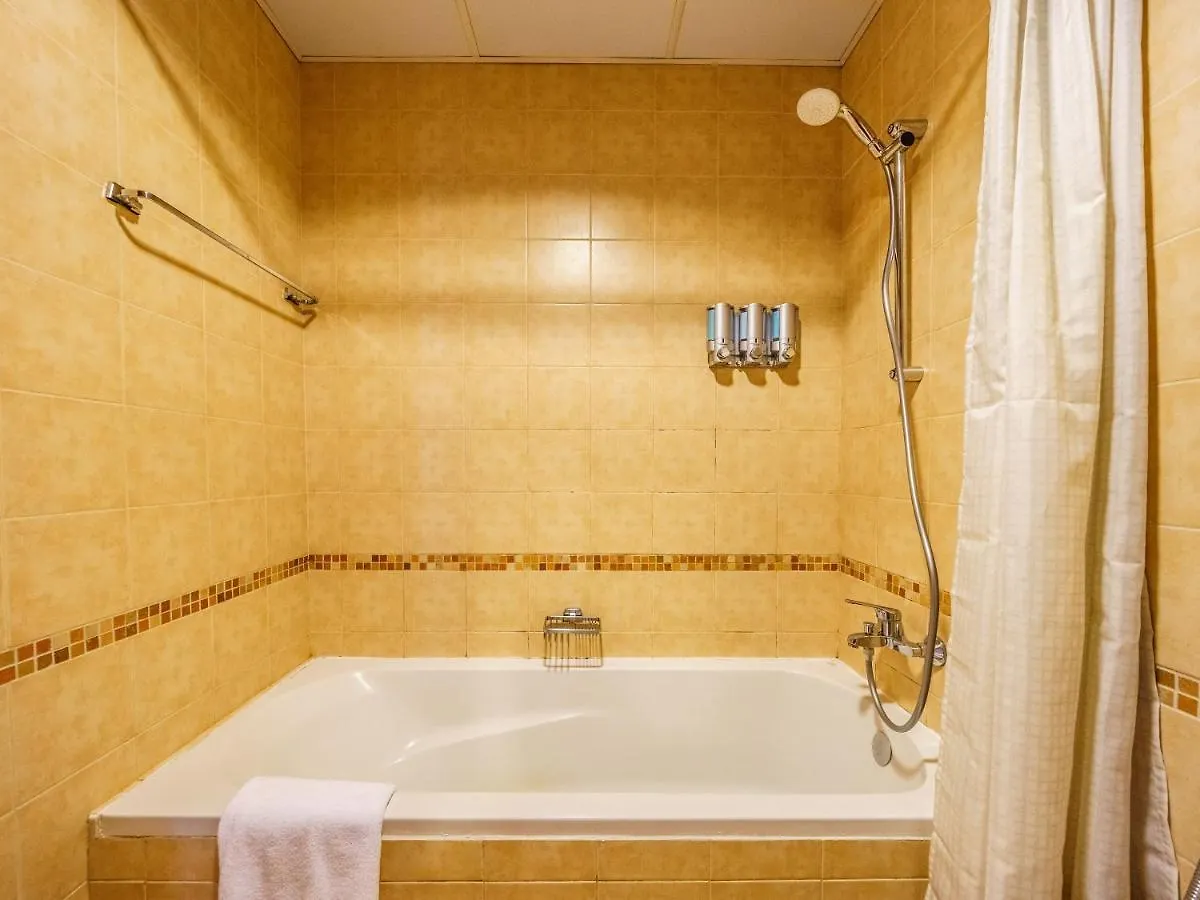Sweeping Marina View Studio Near The Metro Station Dubai